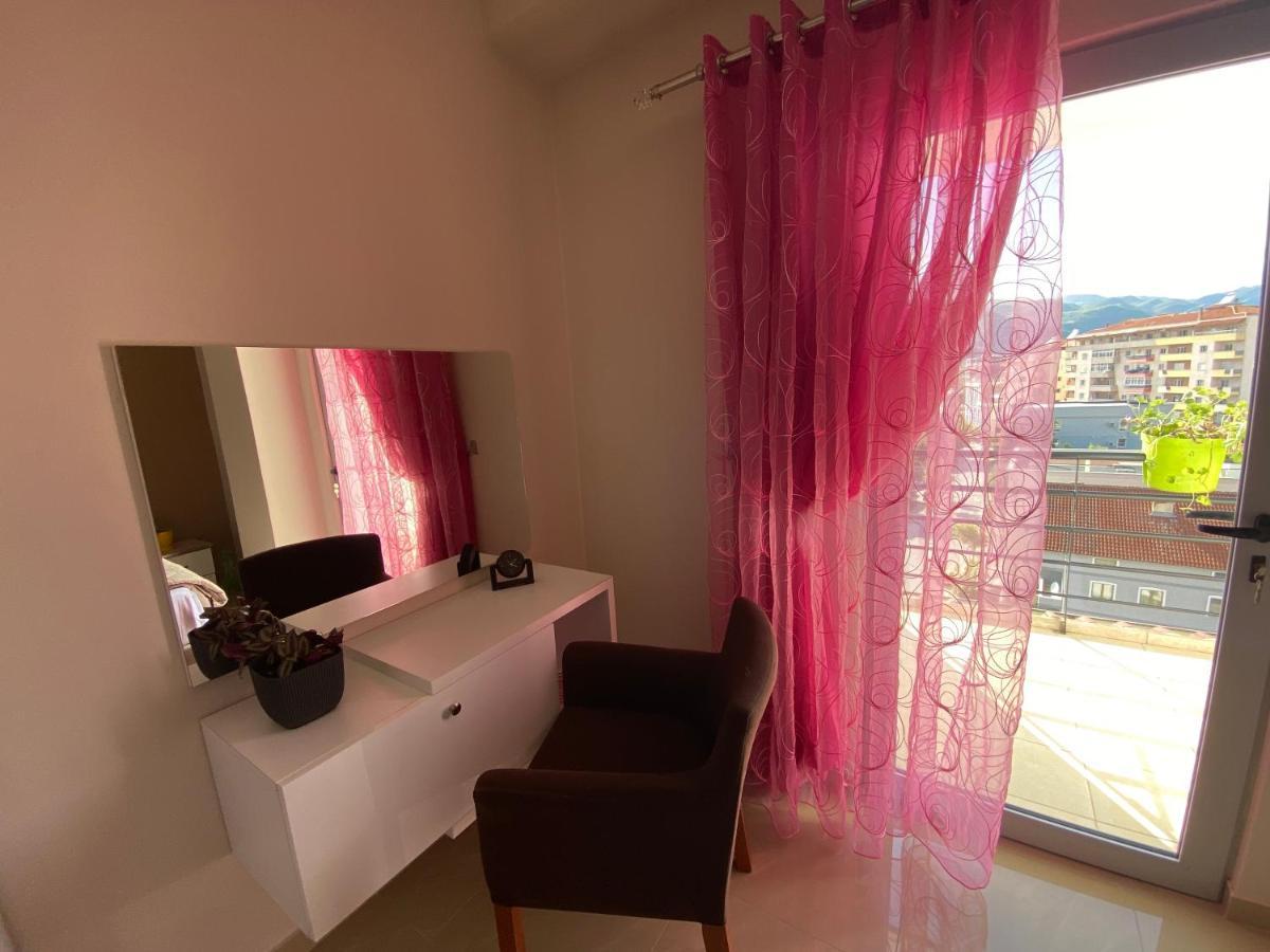 Guest'S Apartament 포그라데츠 외부 사진