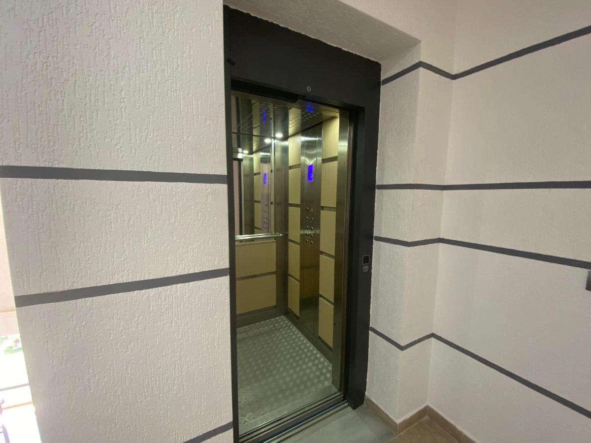 Guest'S Apartament 포그라데츠 외부 사진