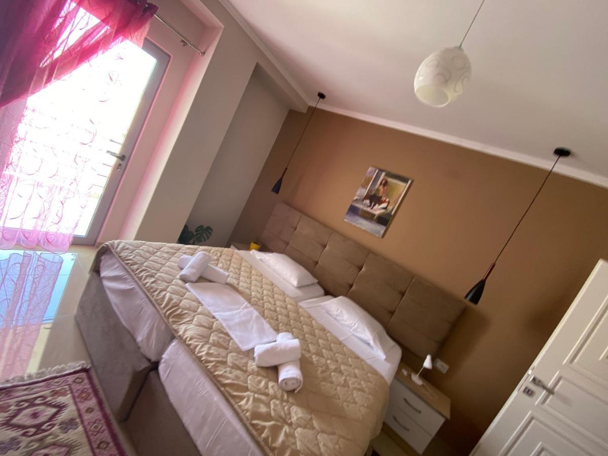 Guest'S Apartament 포그라데츠 외부 사진